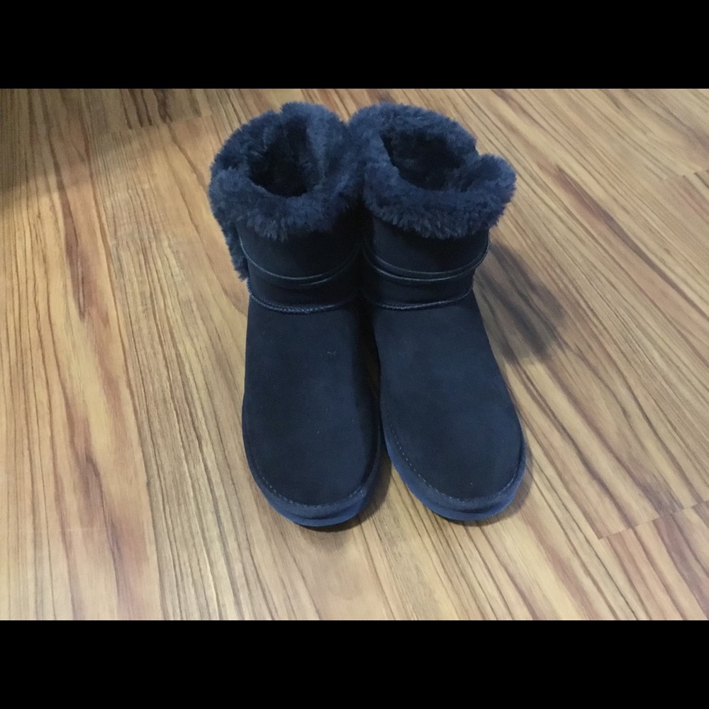 Navy blue boots